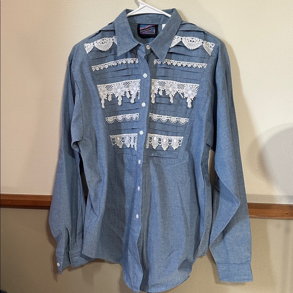 Ranch and Town Panhandle Slim Blue Chambray Lace Pintuck Western Shirt Small